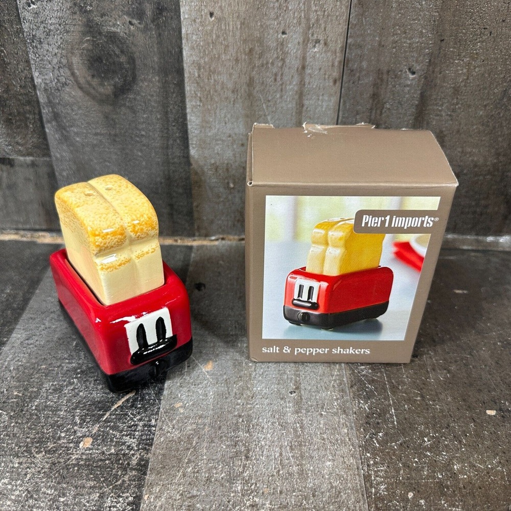 Peir 1 Imports Toaster with Sliced Bread Salt and Pepper Shakers‎ with Box